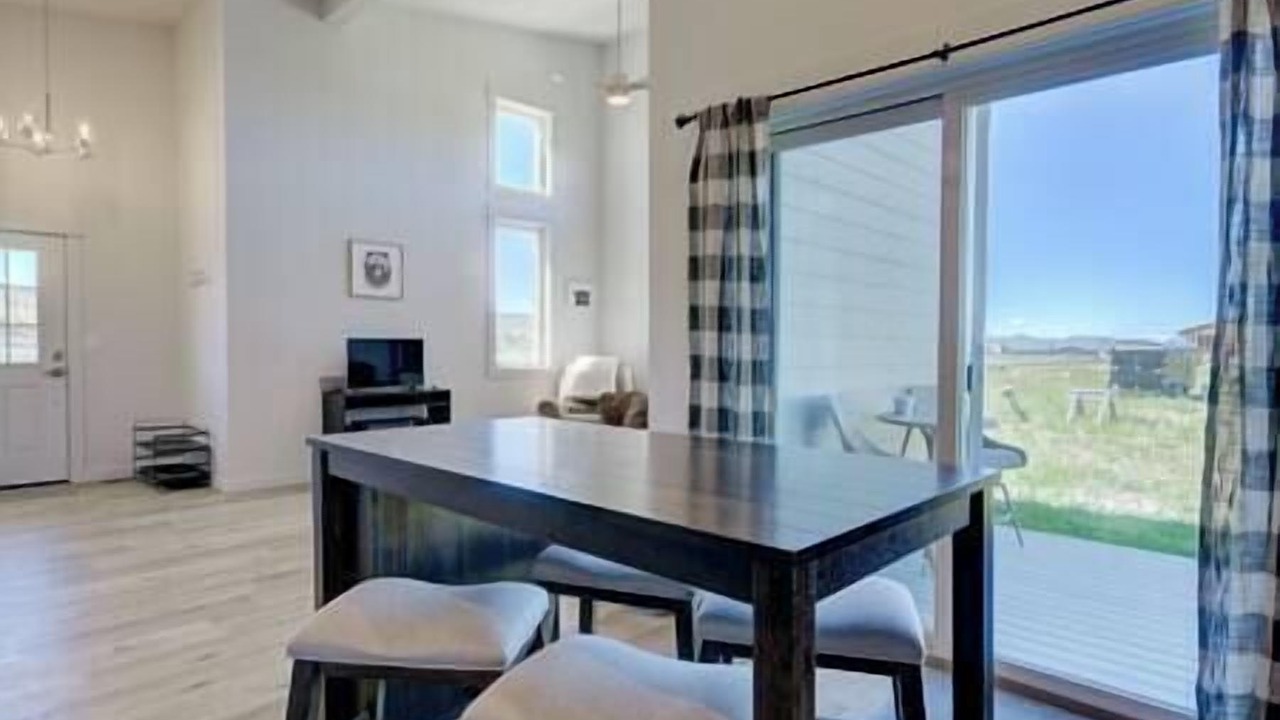 Photo of Others in Ennis