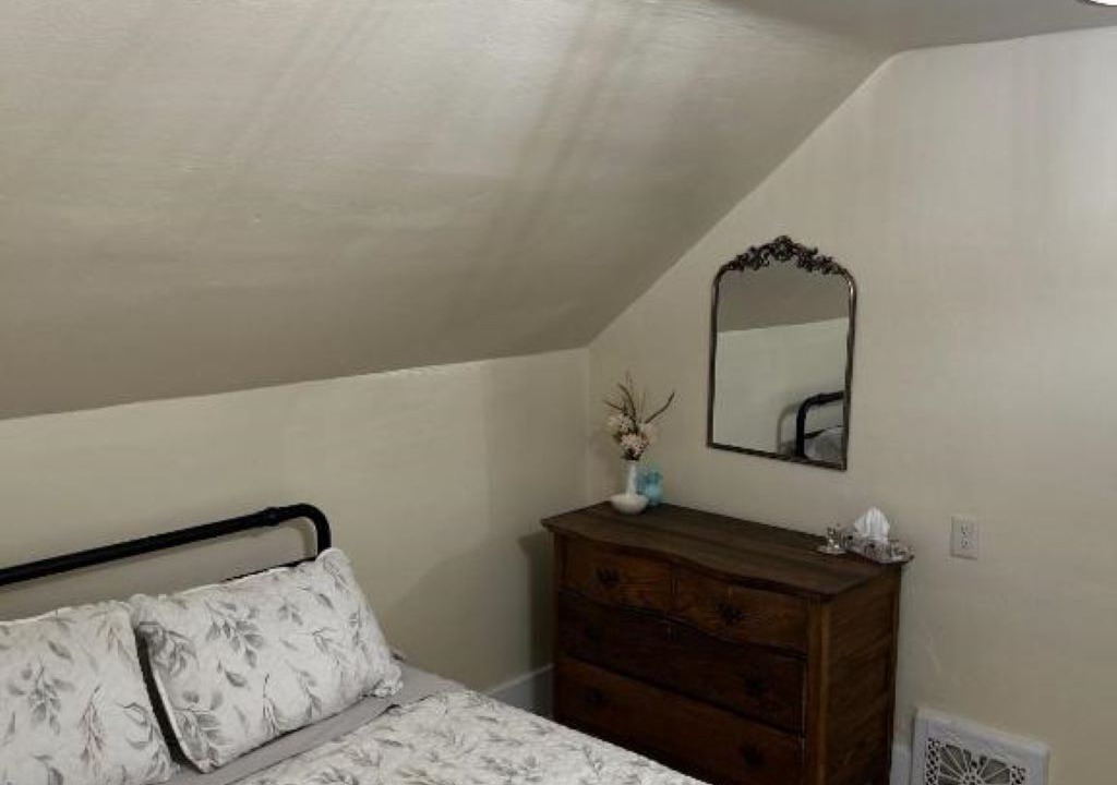 Photo of Bedroom in Emmons County