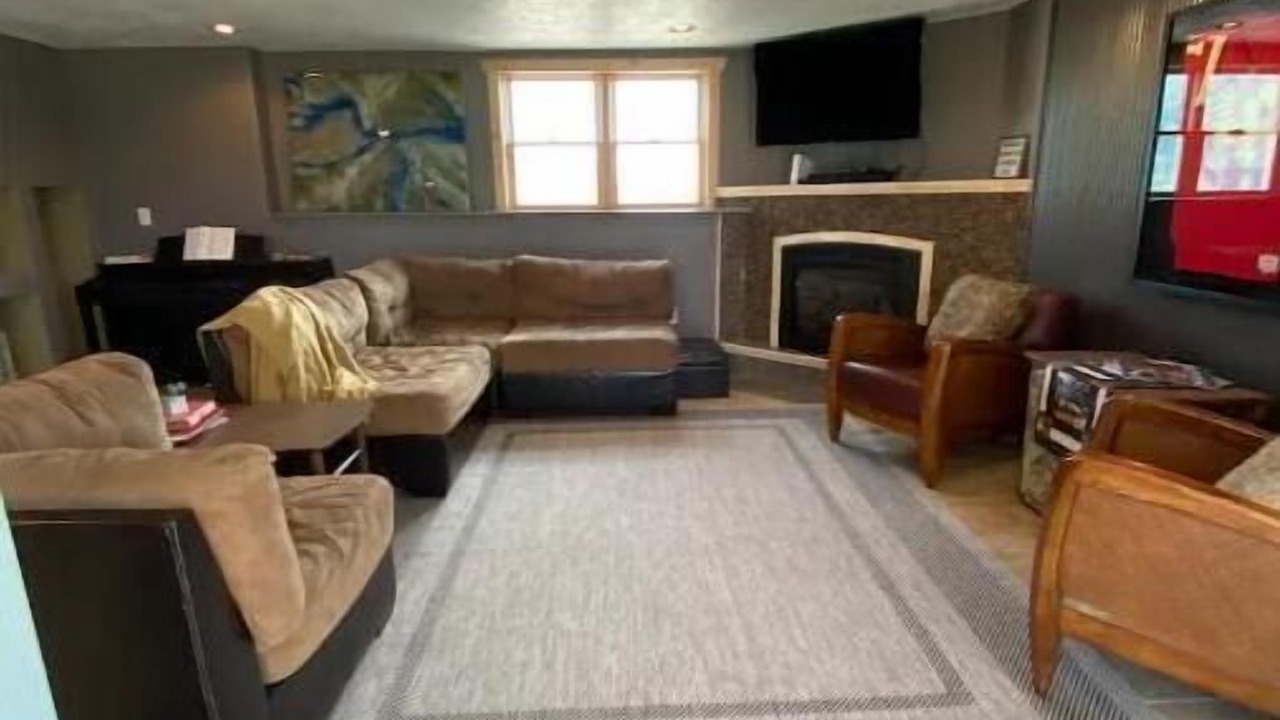 Photo of Livingroom in Chouteau County