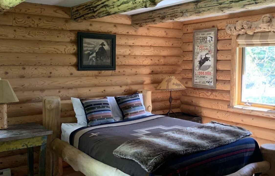 Photo of Bedroom in Indian Paintbrush