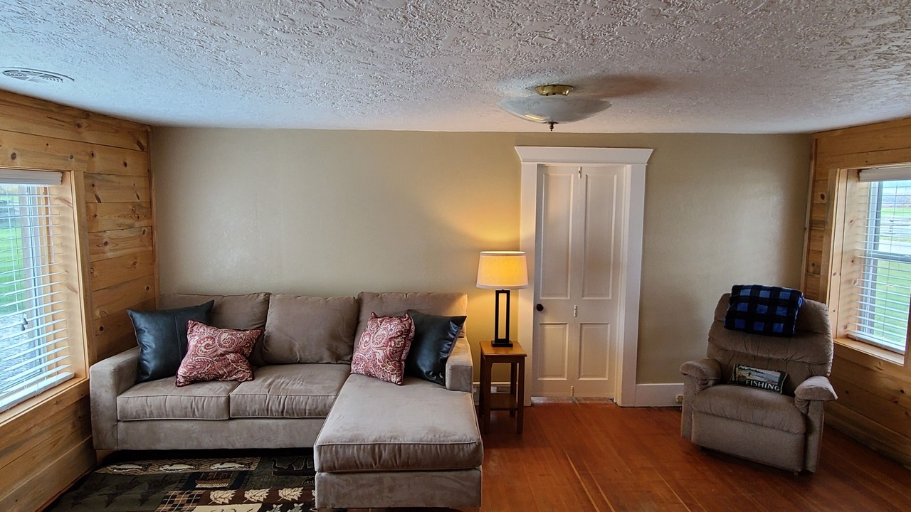 Photo of Livingroom in Dillon