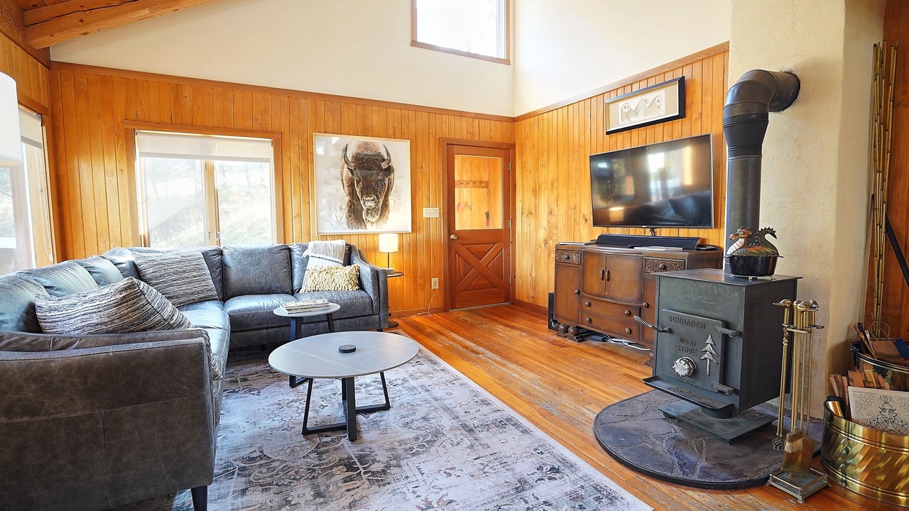 Photo of Livingroom in St. Ignatius
