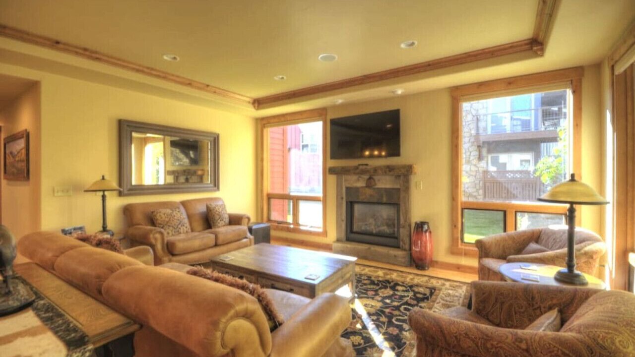 Photo of Livingroom in Red Lodge