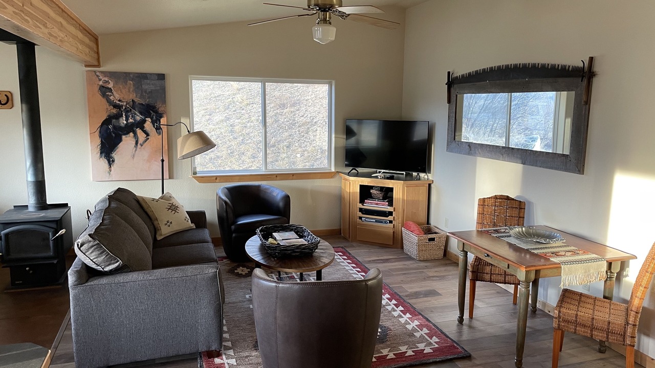 Photo of Livingroom in Darby