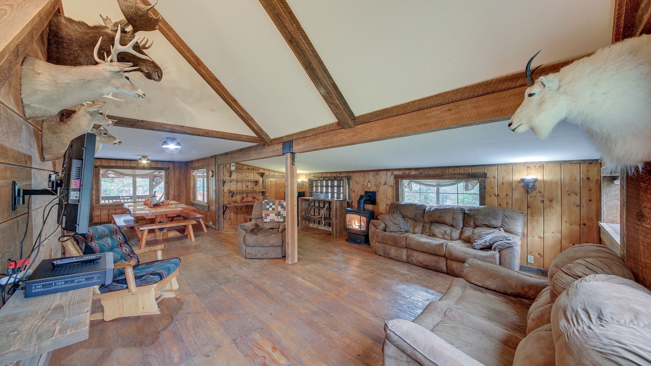 Photo of Livingroom in Trout Creek