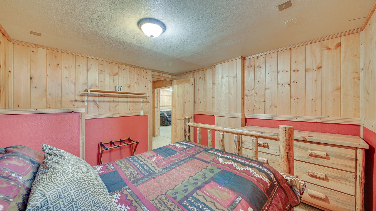 Photo of Bedroom in Trout Creek