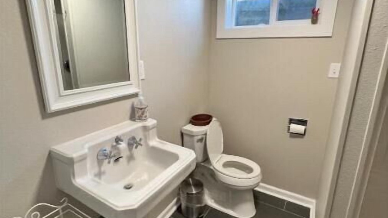 Photo of Bathroom in University District