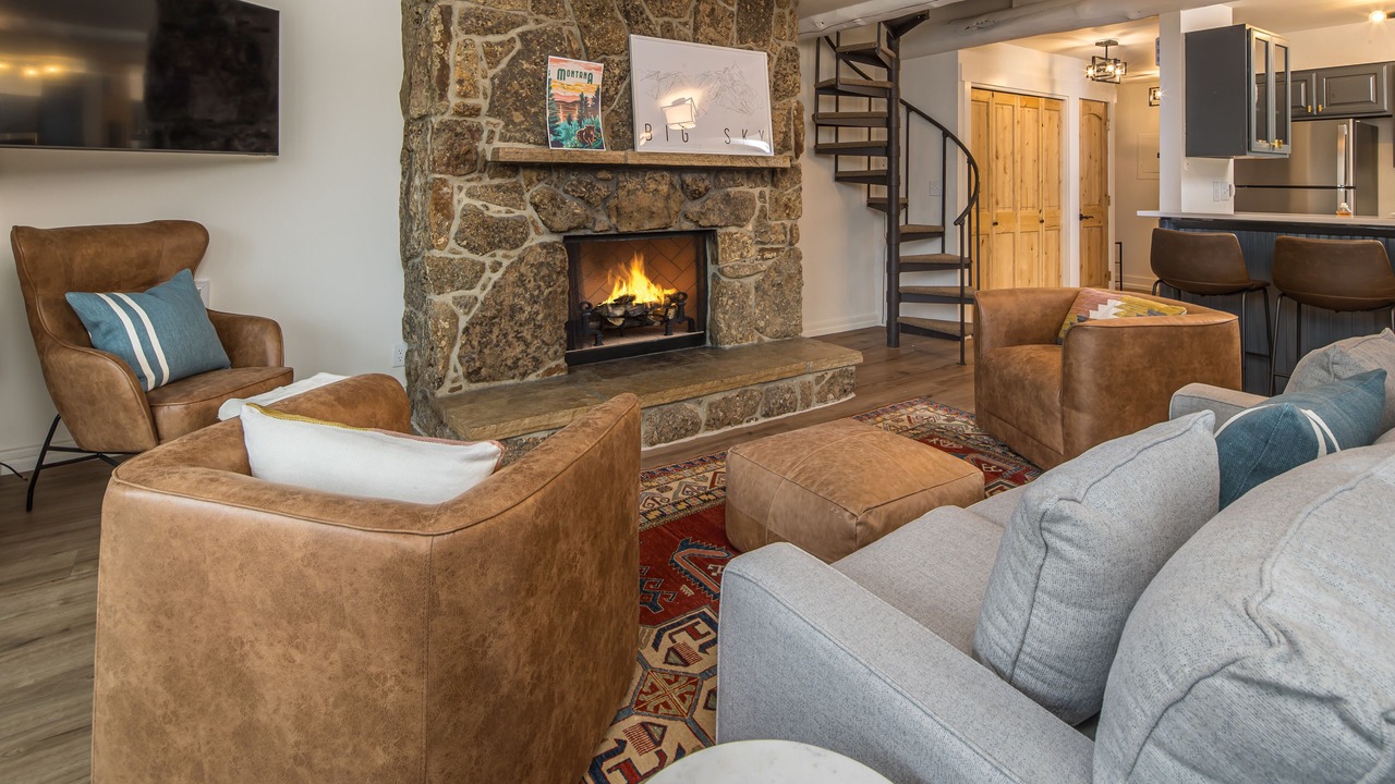 Photo of Livingroom in Big Sky