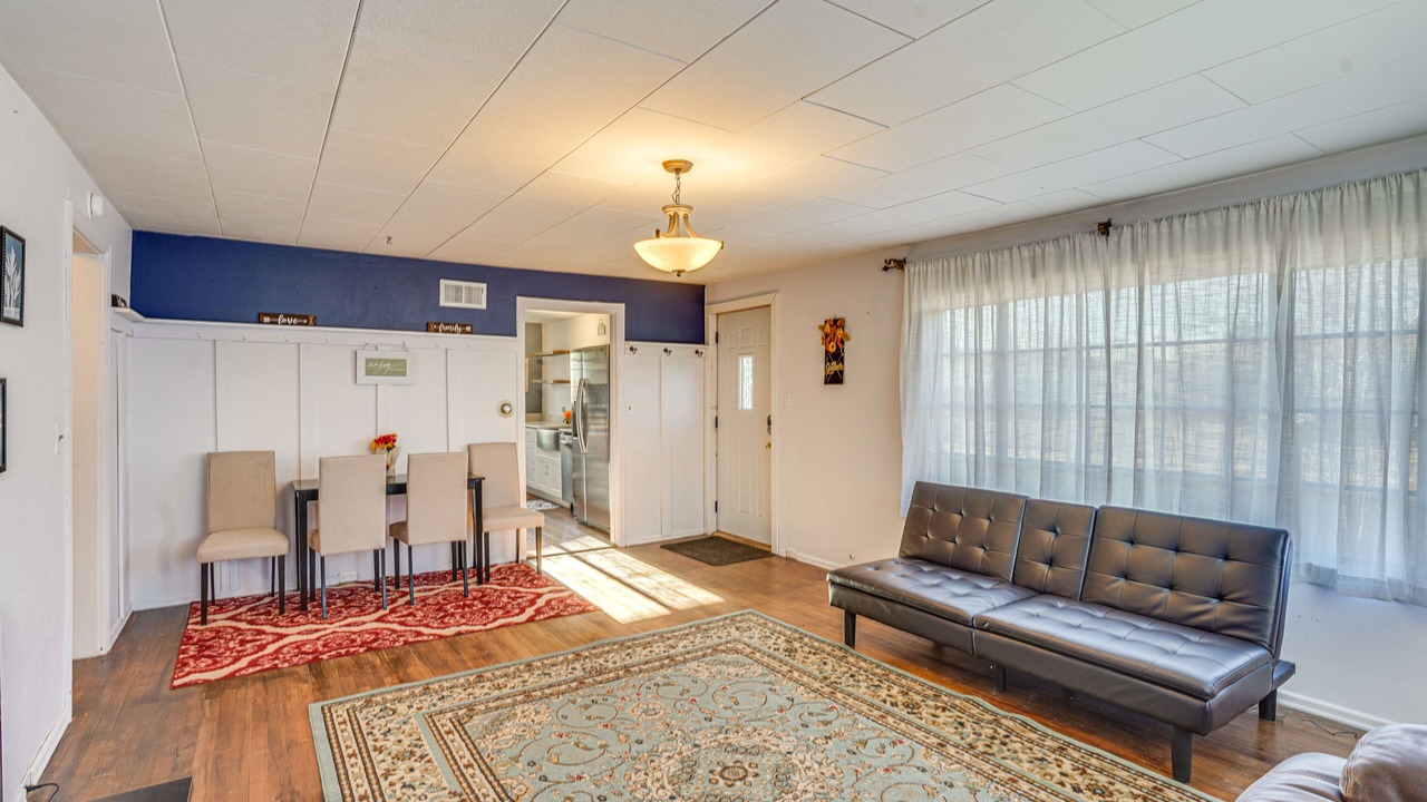 Photo of Livingroom in Sidney