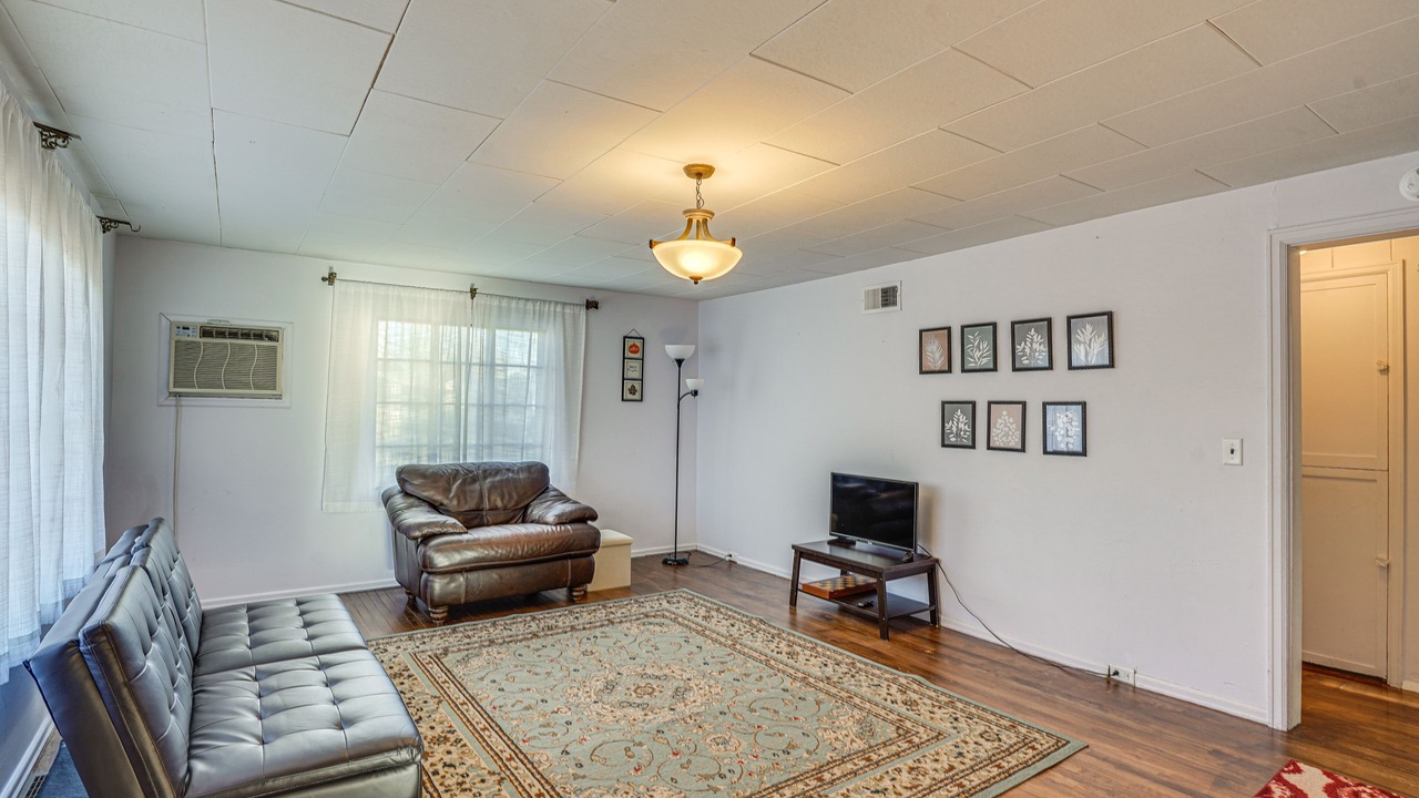 Photo of Livingroom in Sidney