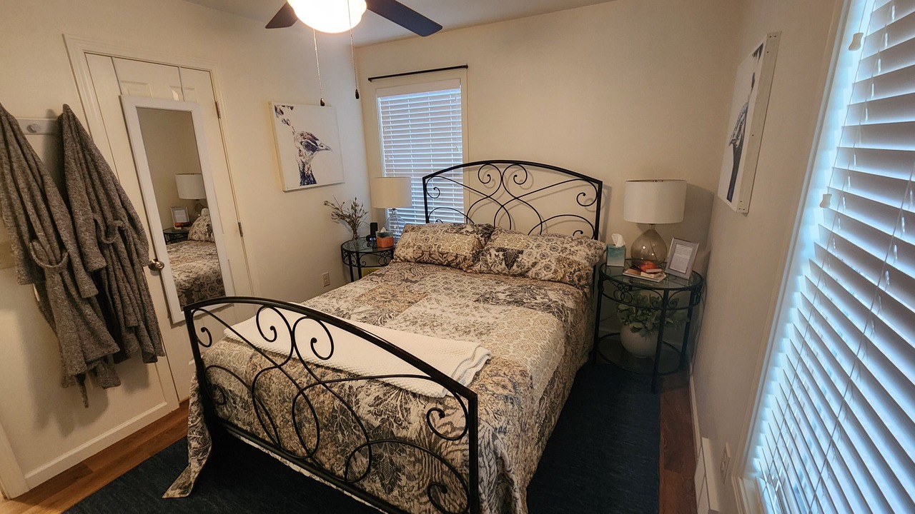 Photo of Bedroom in Laurel