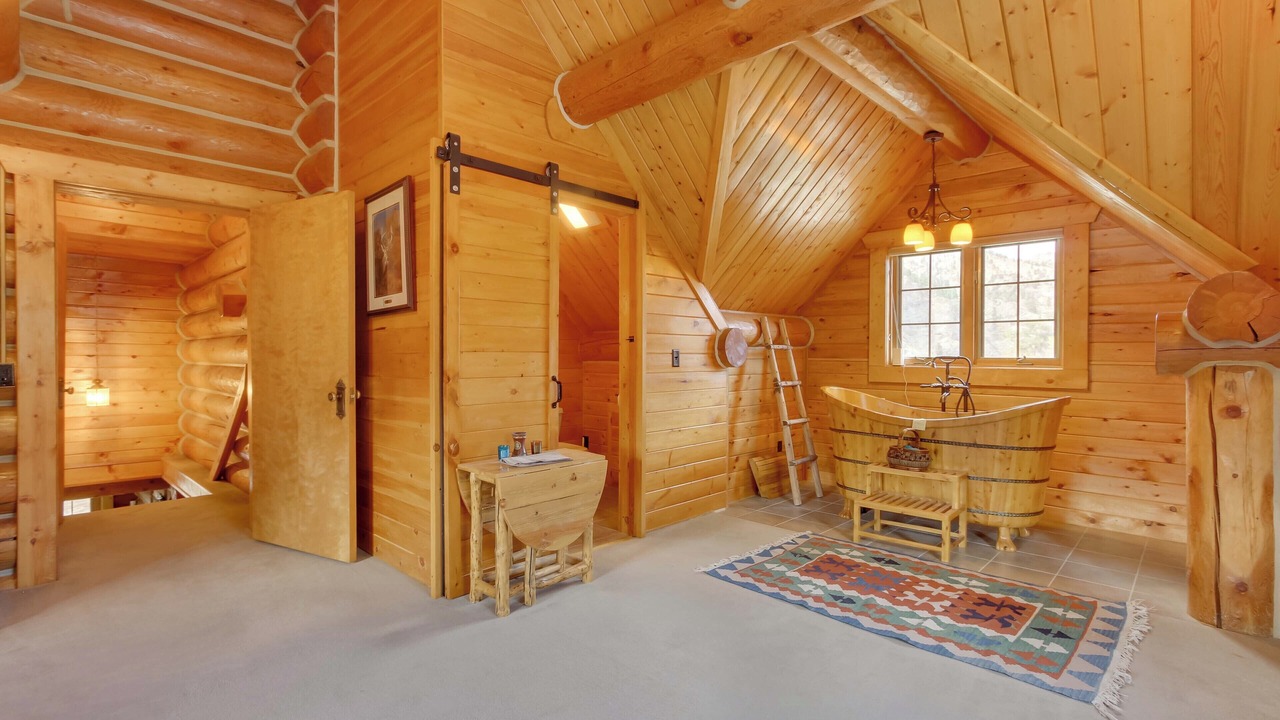 Photo of Bathroom in Cascade