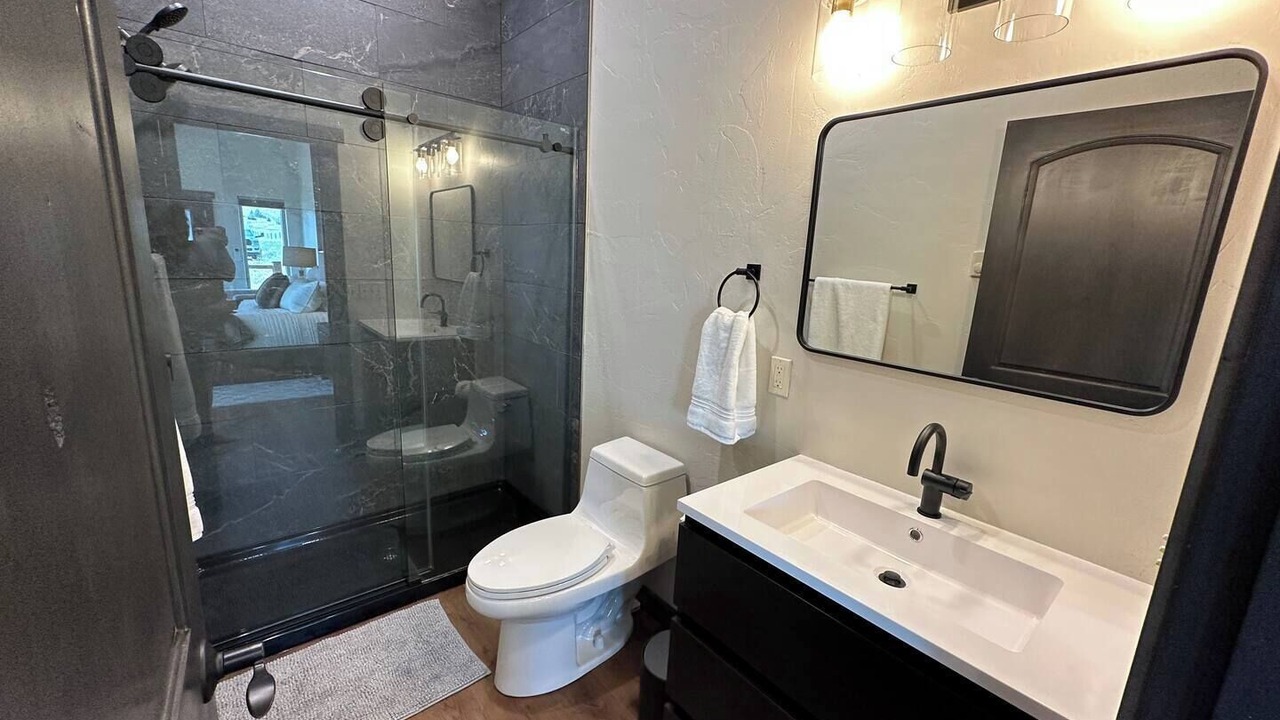 Photo of Bathroom in Elmo