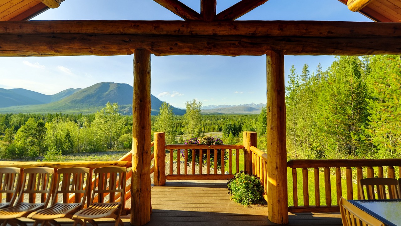Photo of Patio Balcony in West Glacier