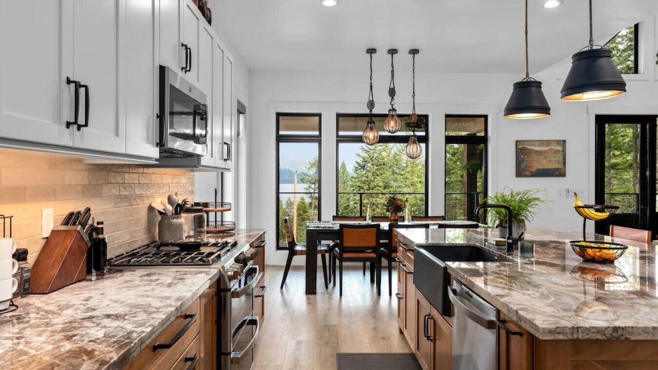 Photo of Kitchen in Lakeside
