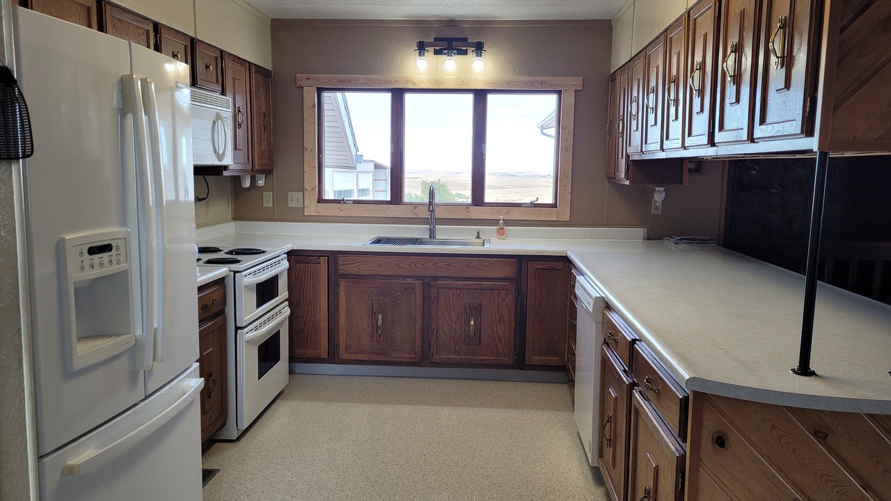 Photo of Kitchen in Roy