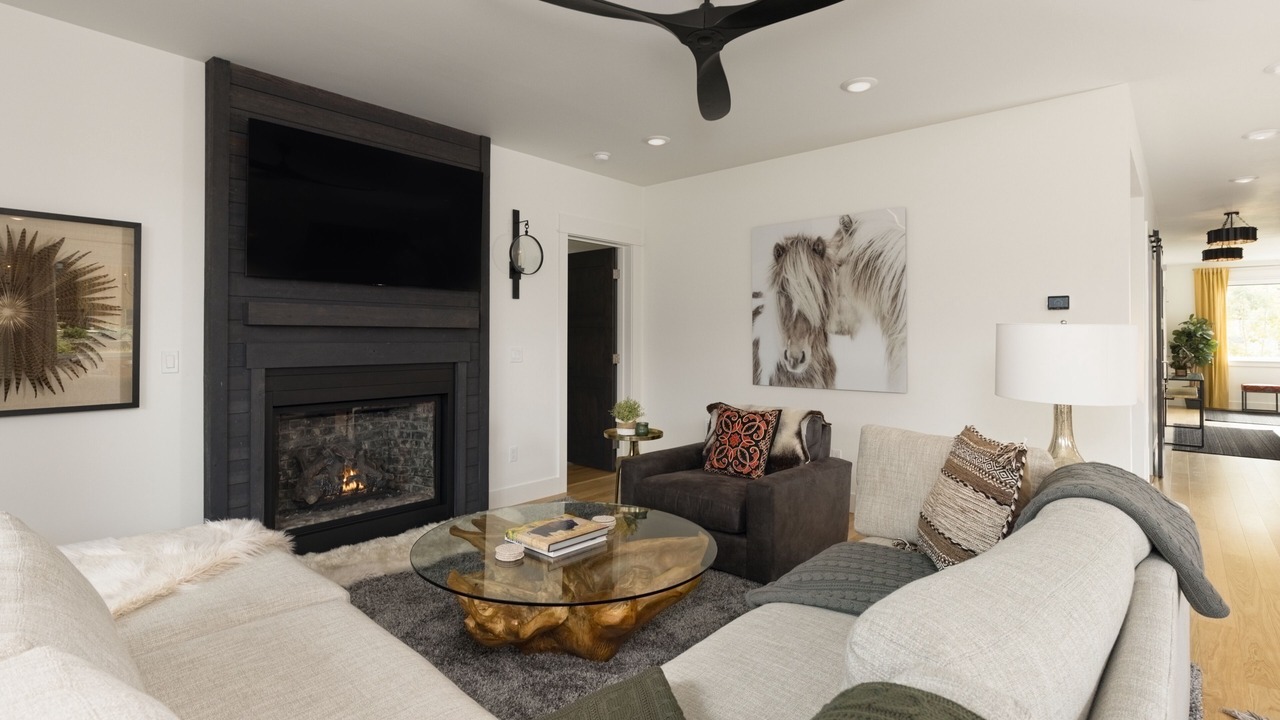 Photo of Livingroom in Big Sky