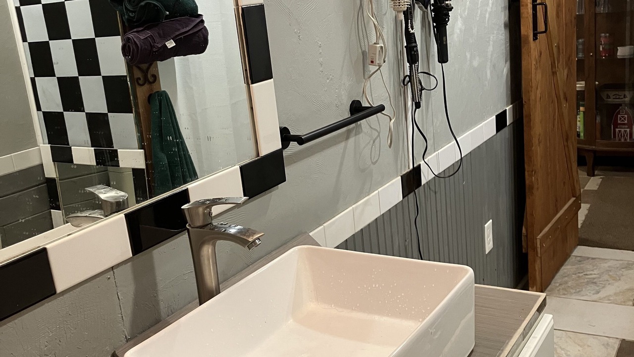 Photo of Bathroom in Milton-Freewater