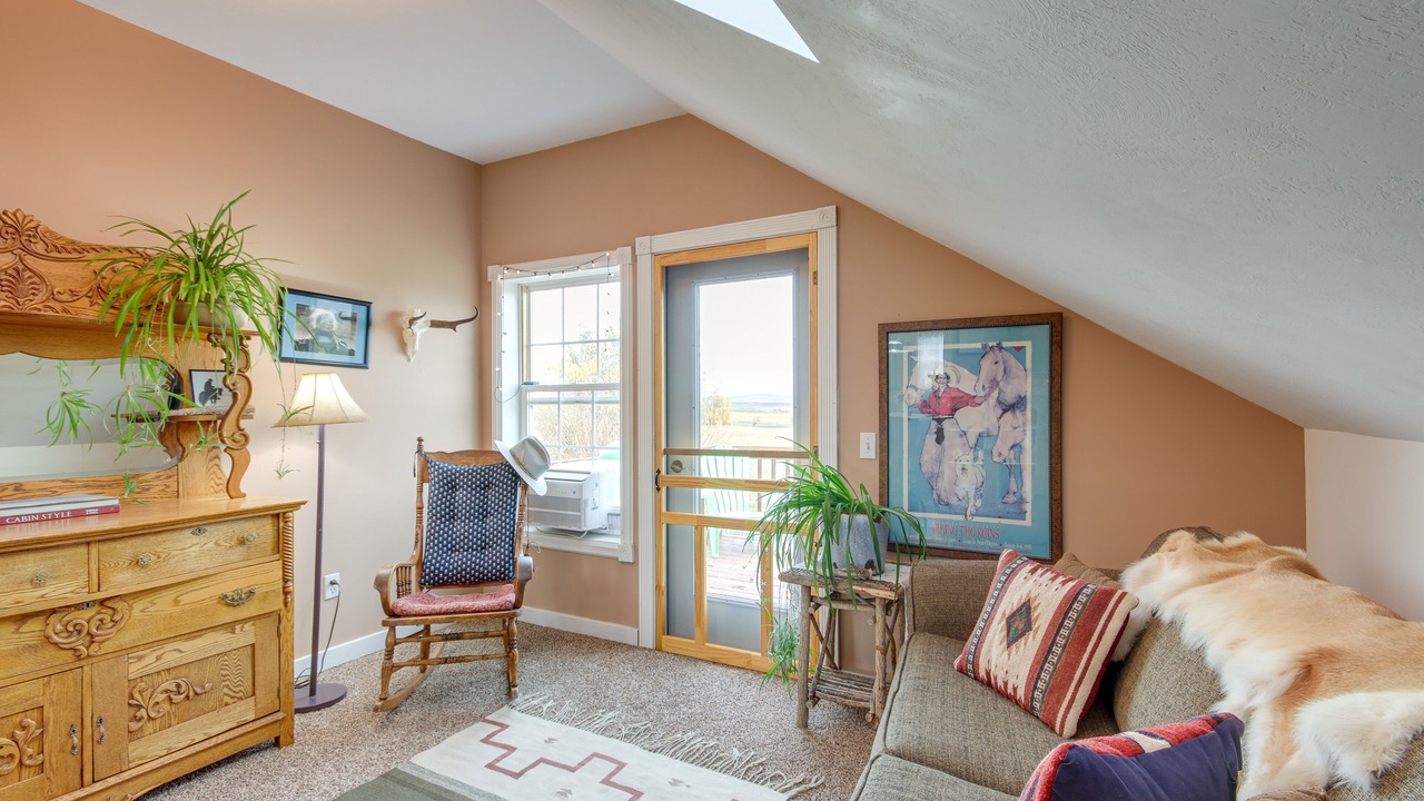 Photo of Livingroom in Livingston
