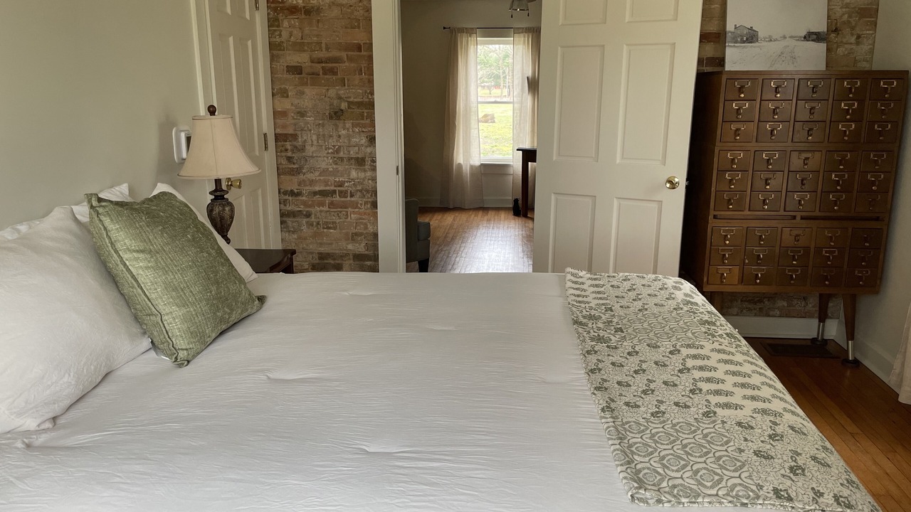 Photo of Bedroom in Niles