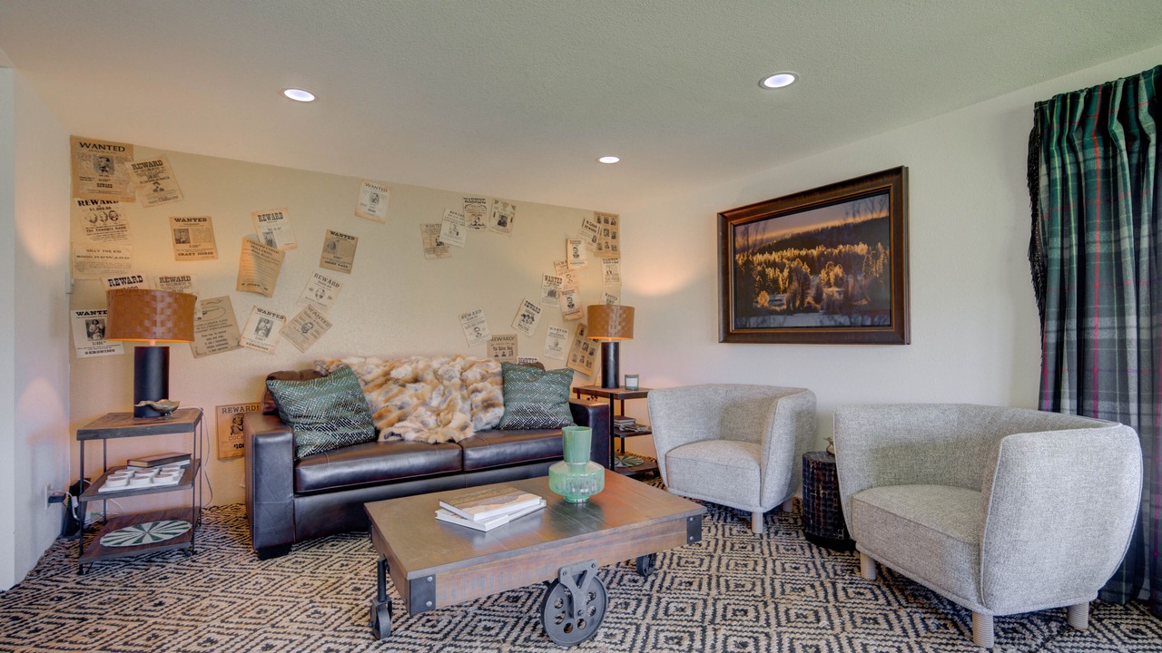 Photo of Others in Ennis