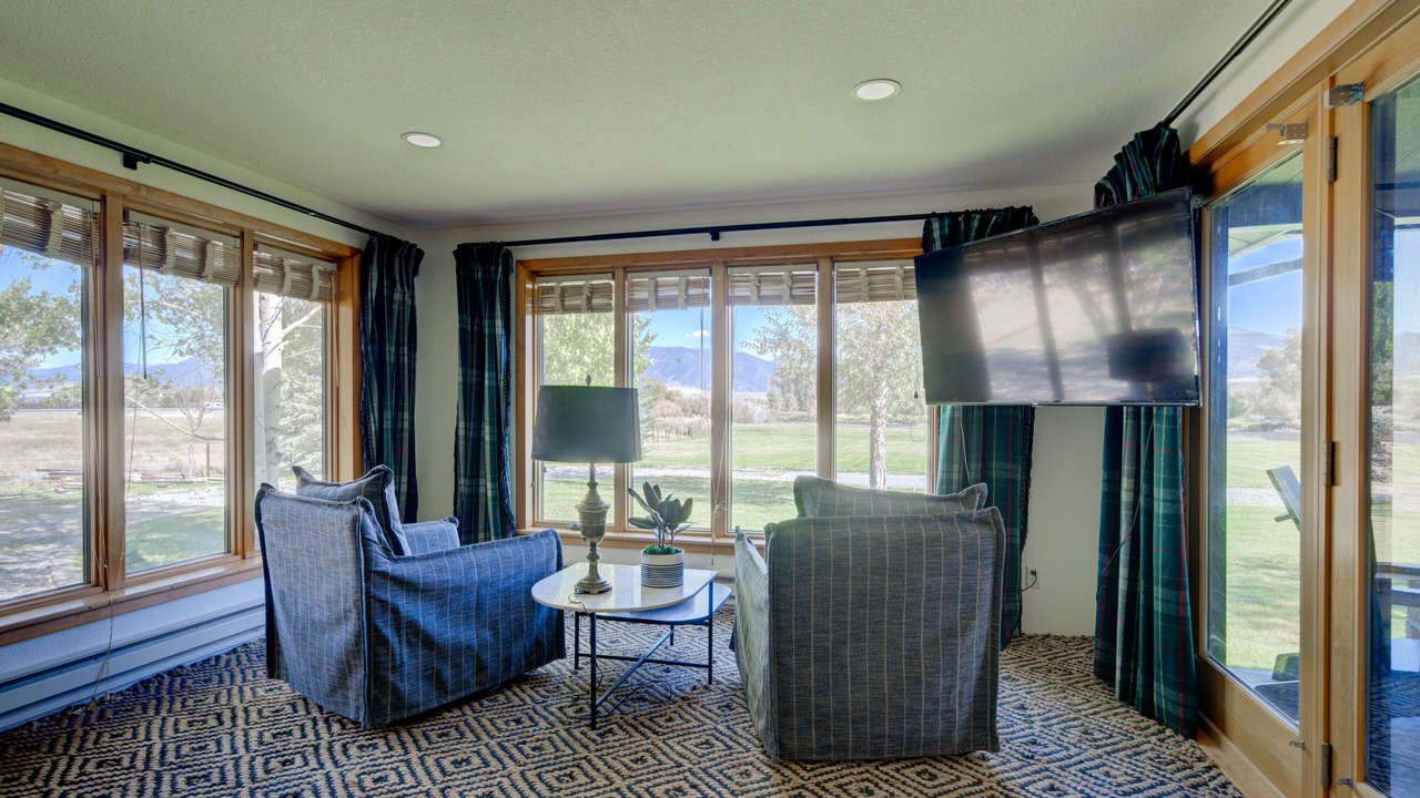 Photo of Livingroom in Ennis