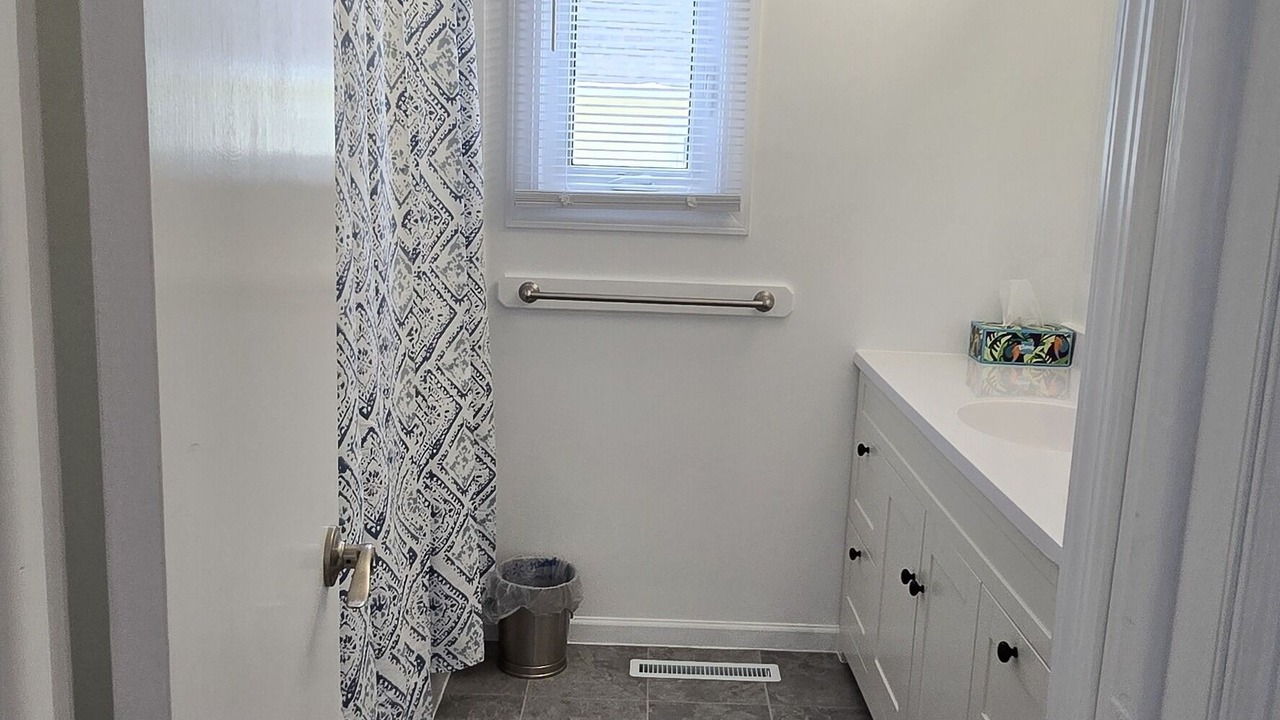 Photo of Bathroom in Plentywood