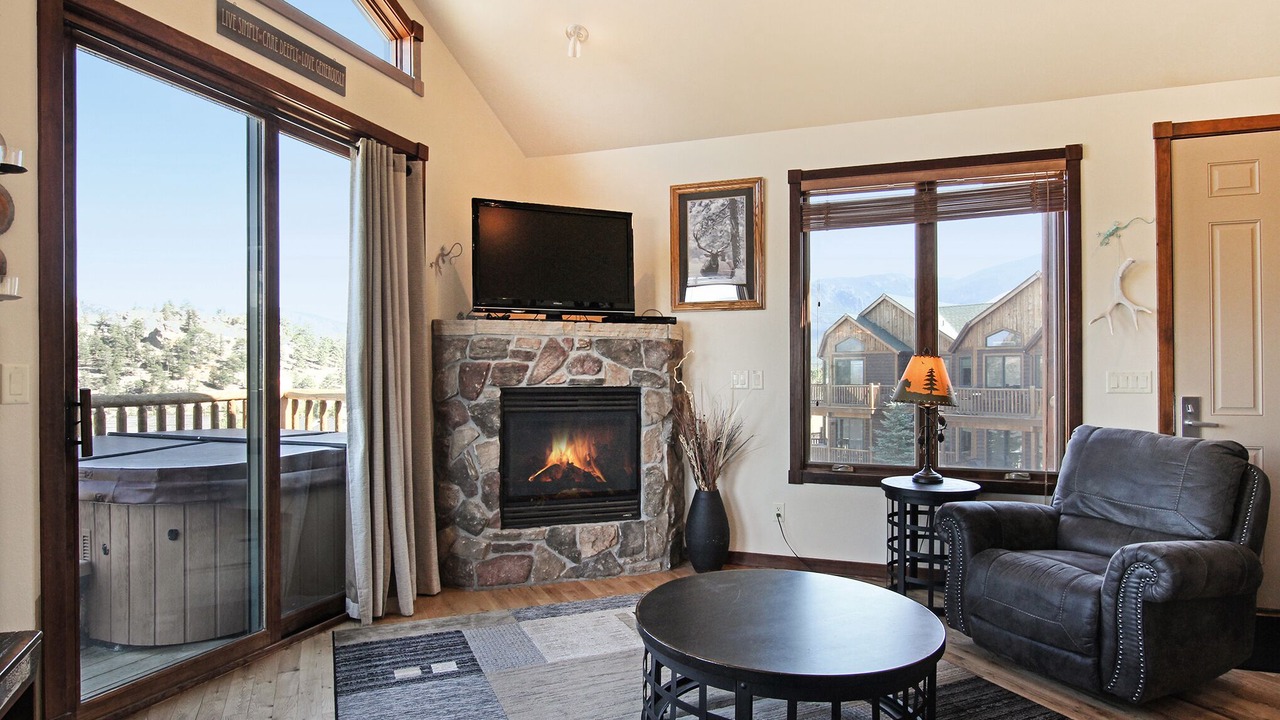 Photo of Livingroom in Estes Park