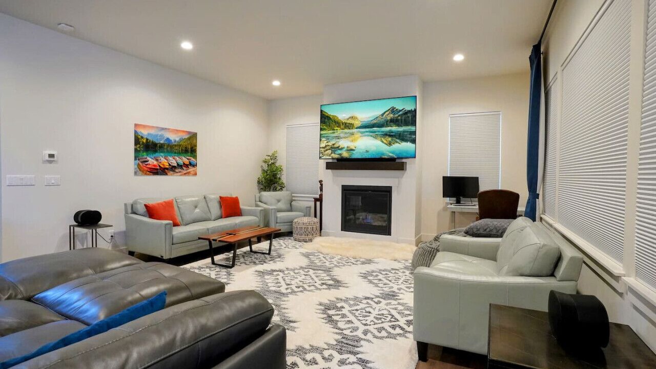 Photo of Livingroom in Bozeman