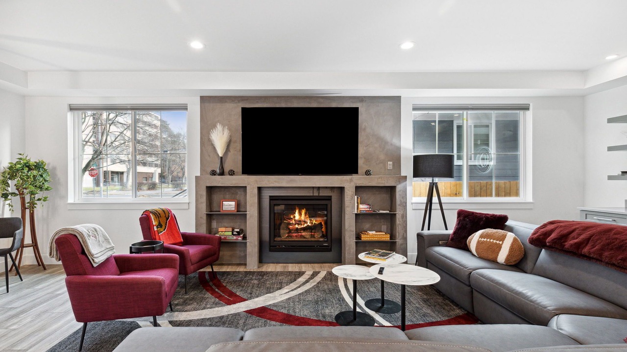 Photo of Livingroom in University District