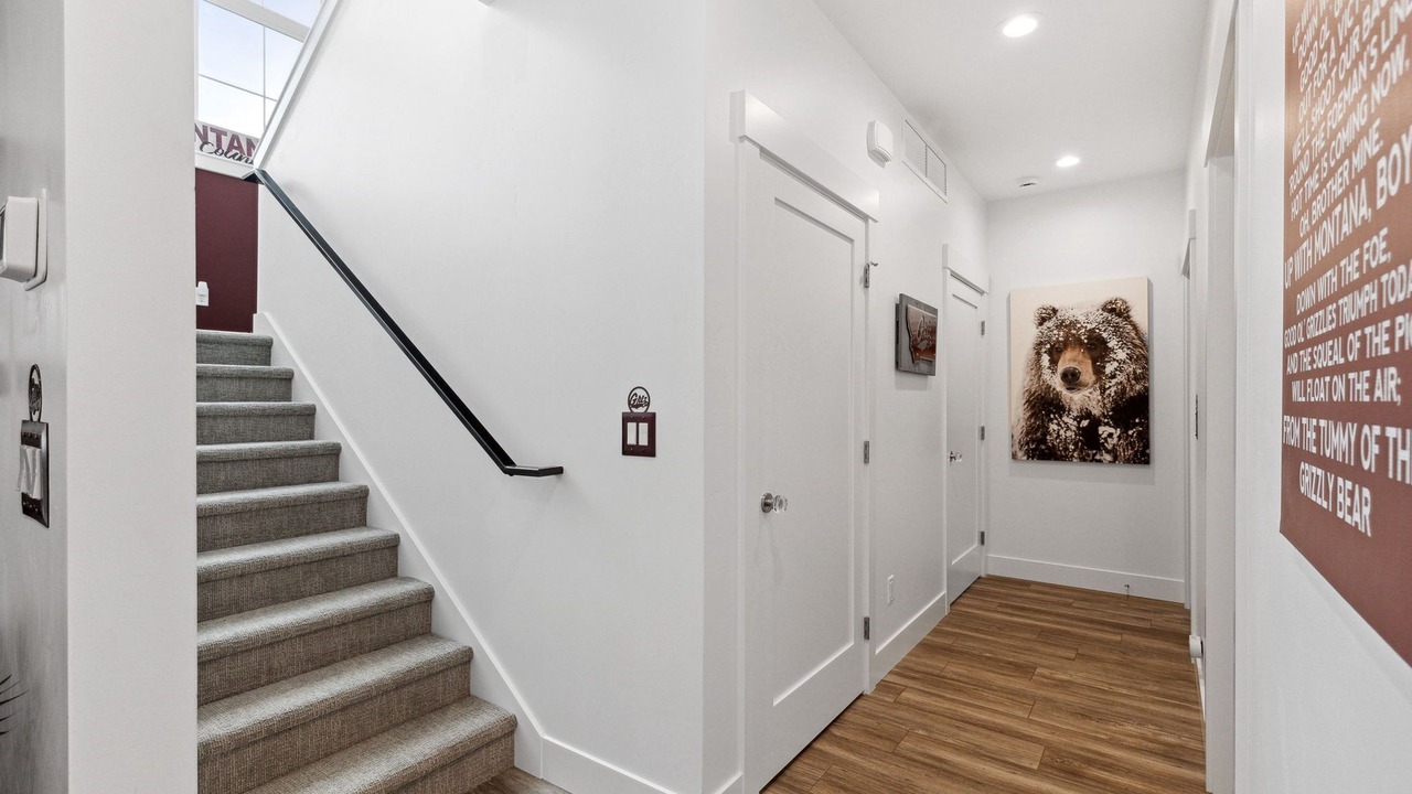 Photo of Others in University District