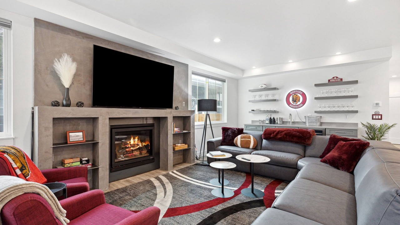 Photo of Livingroom in University District