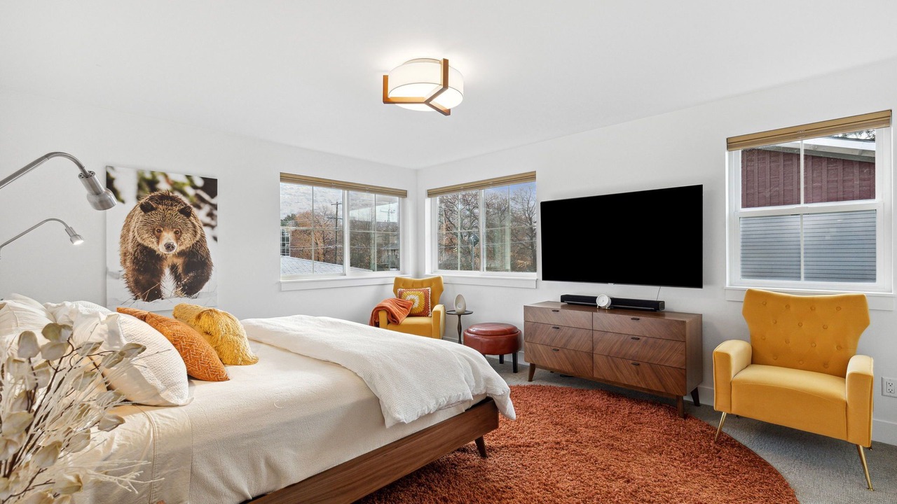 Photo of Bedroom in University District