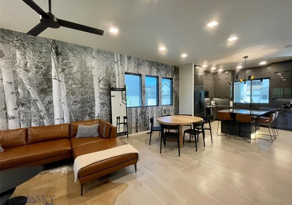 Photo of Livingroom in Bozeman