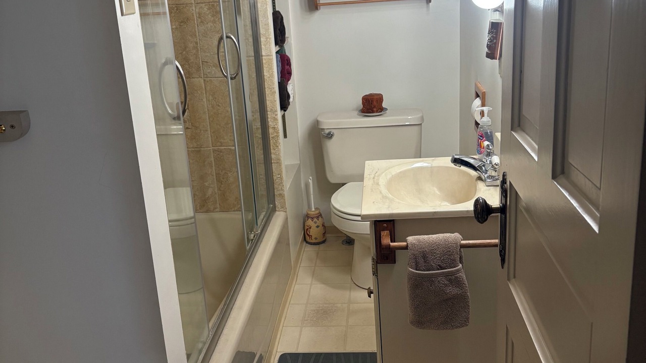 Photo of Bathroom in Anaconda