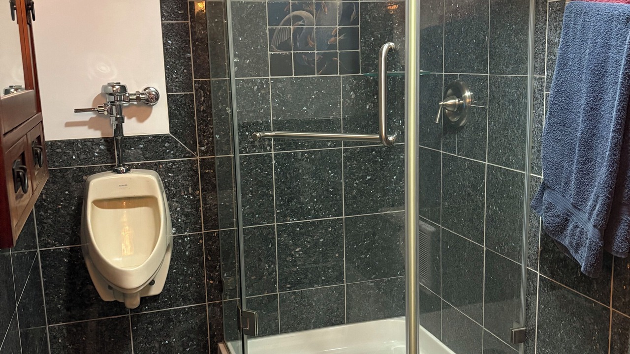 Photo of Bathroom in Anaconda
