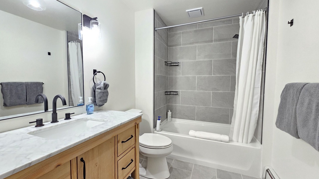 Photo of Bathroom in Anaconda