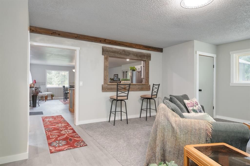 Photo of Livingroom in Conner