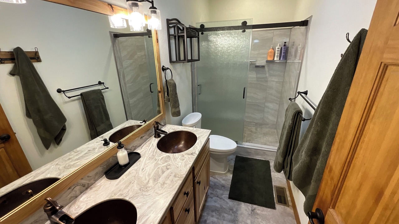 Photo of Bathroom in Thompson Falls
