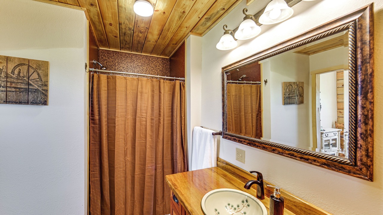 Photo of Bathroom in Roberts