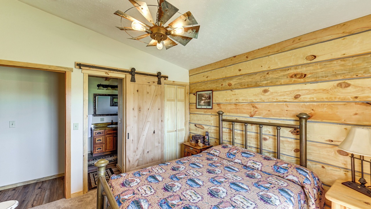 Photo of Bedroom in Roberts