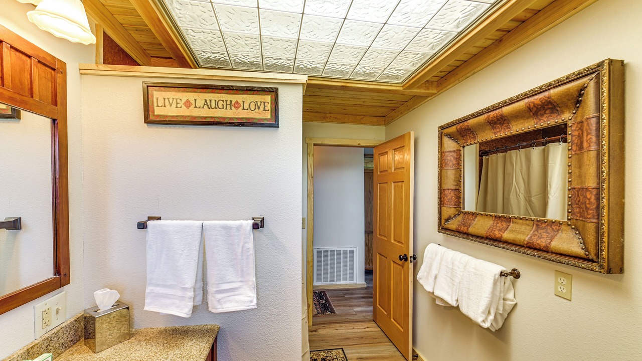 Photo of Bathroom in Roberts