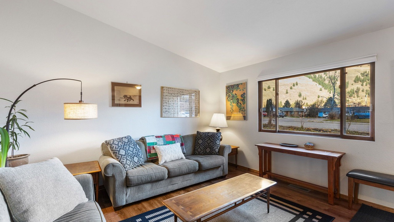 Photo of Livingroom in Heart of Missoula