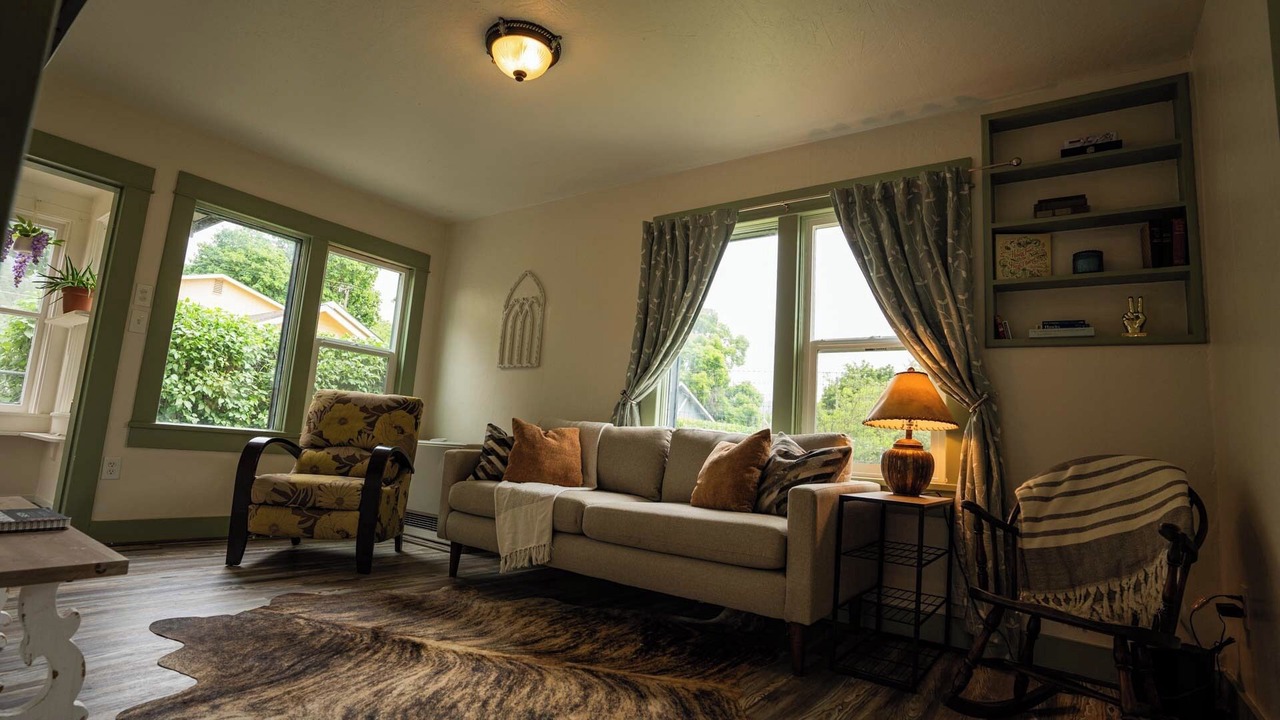 Photo of Livingroom in West Riverside