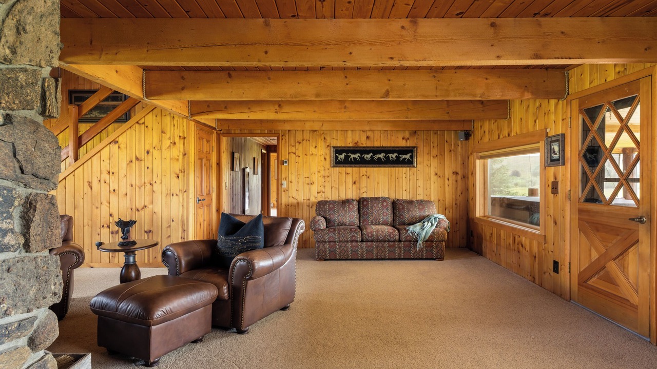 Photo of Others in Ennis