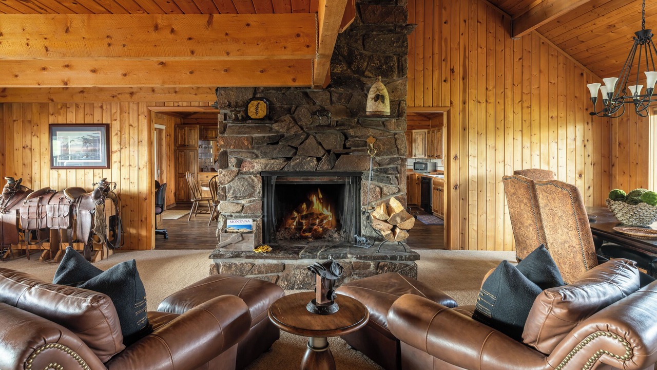 Photo of Livingroom in Ennis