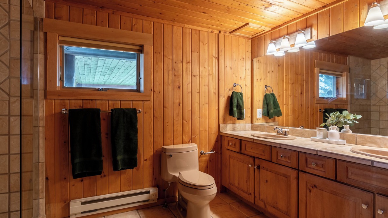 Photo of Bathroom in Ennis