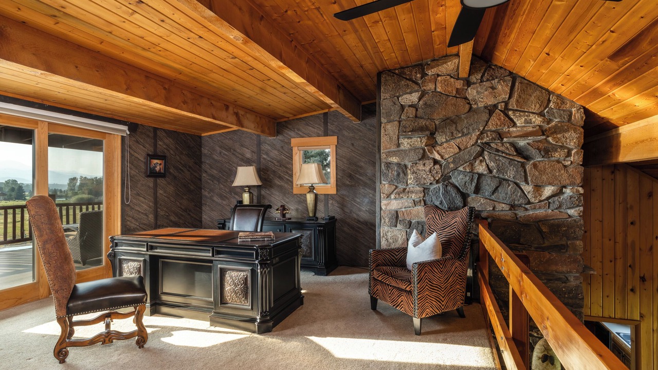 Photo of Others in Ennis