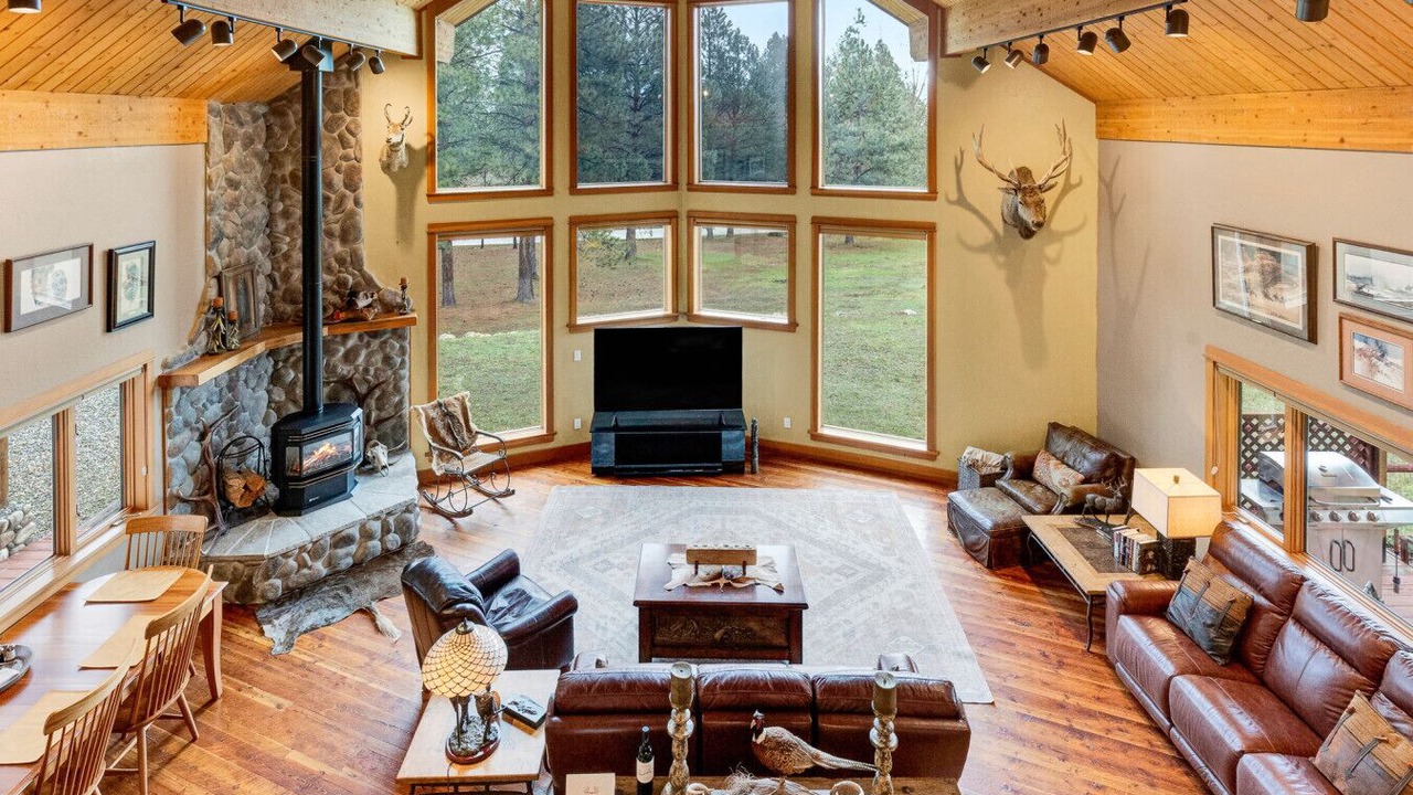 Photo of Livingroom in Darby