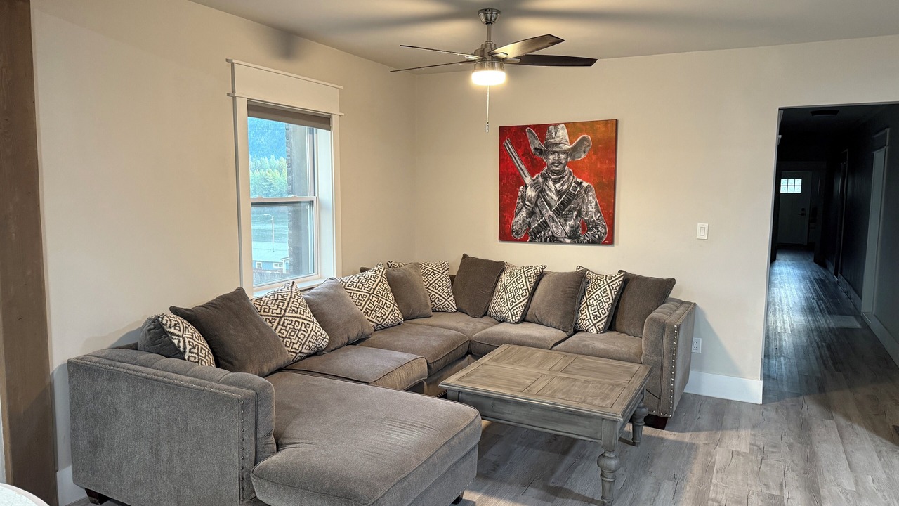 Photo of Livingroom in Thompson Falls